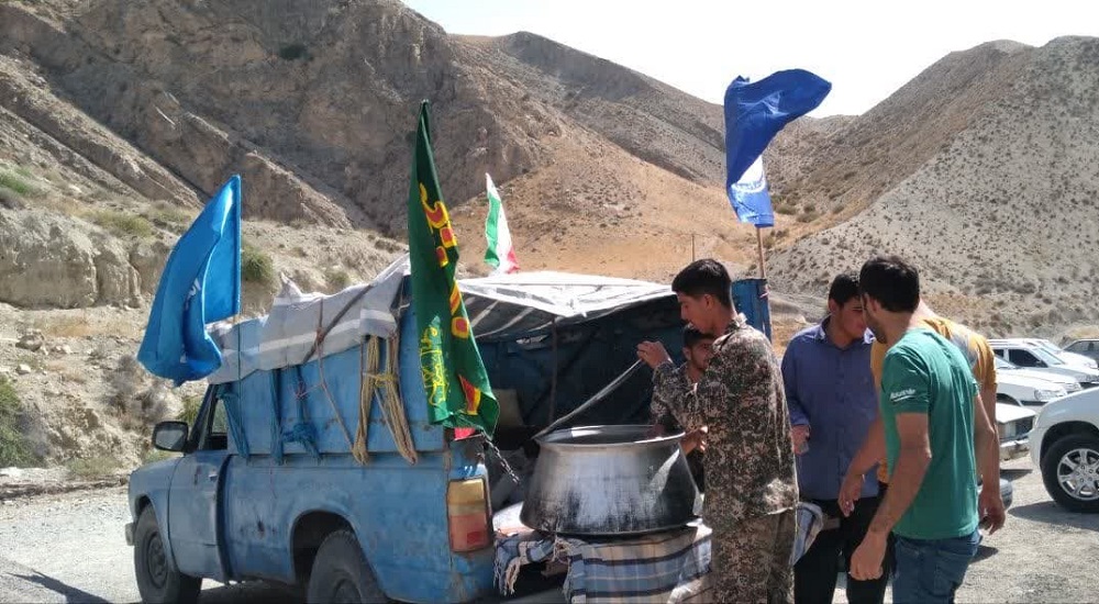 ميزباني اهالي روستاي ناوه  بجنورد از  مهمان هاي "ستارگان مسجد" شدند