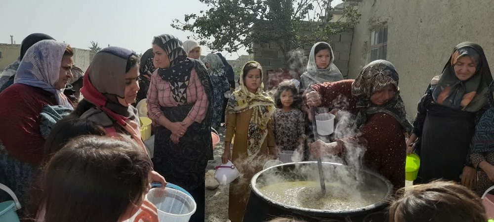 عشق به امام رضا (ع) شيعه و سني نمي شناسد/ قدم هاي همدل زنان روستاي کوشکي ترکمن مانه و سملقان  در سالروز شهادت امام مهرباني ها