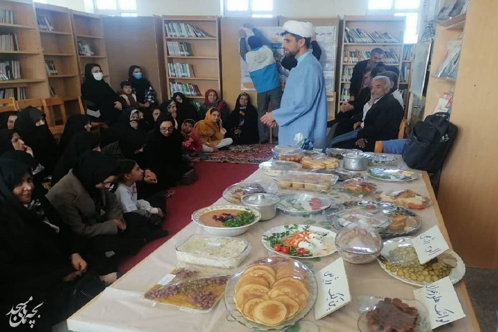 تصاوير همياري بسيج و کانون مسجد در روستاي بزنج اسفراين