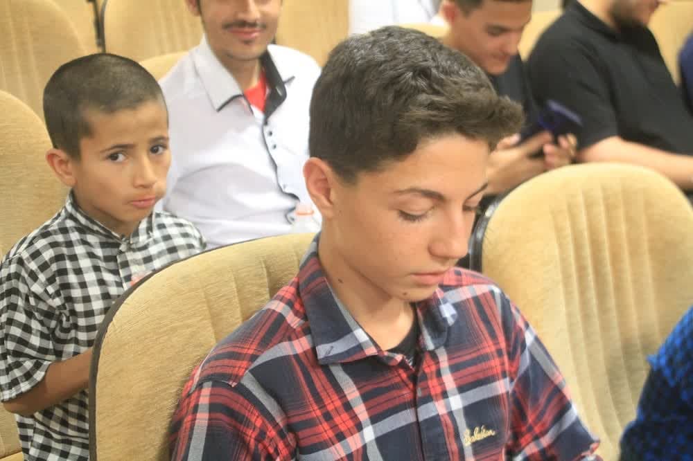 دهه هشتادي ها در قاب "بي نهايت شو" ي  امام رضايي