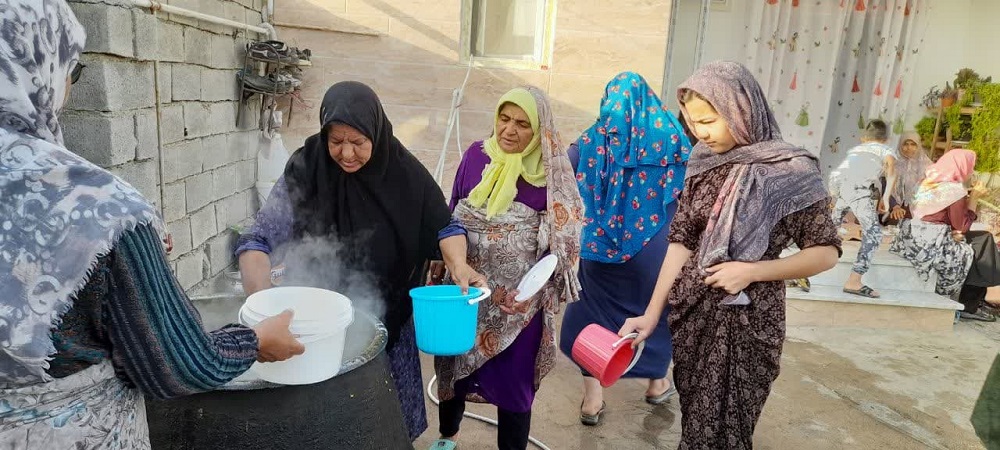 عشق به امام رضا (ع) شيعه و سني نمي شناسد