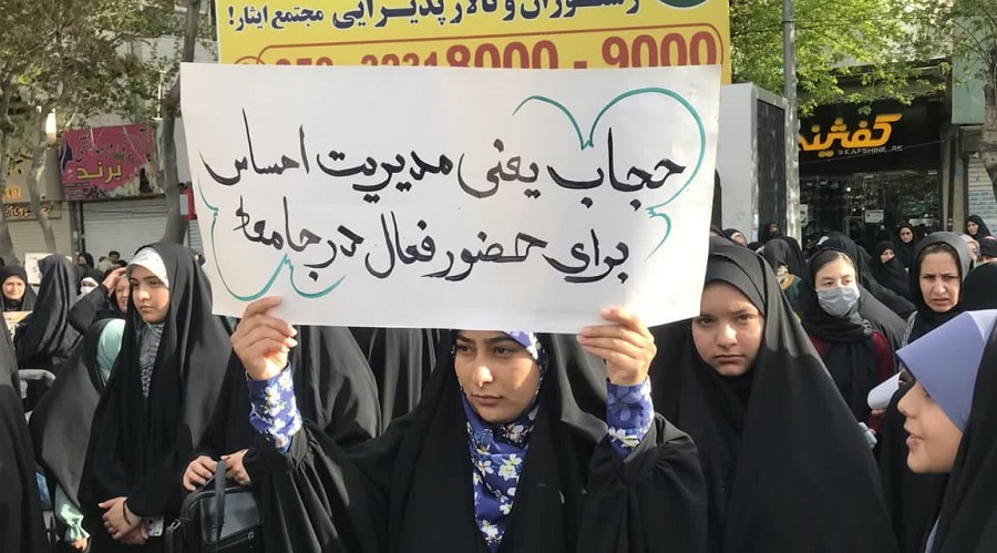 اجتماع بزرگ خانوادگي "مدافعان حريم خانواده" در بجنورد به همت اهالي مسجد