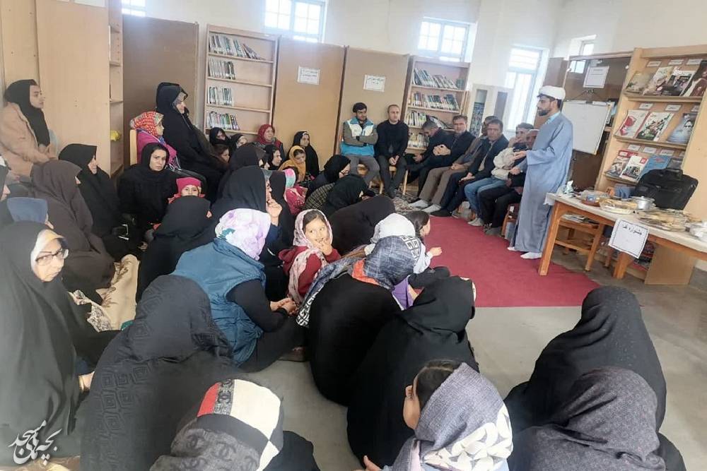 تصاوير همياري بسيج و کانون مسجد در روستاي بزنج اسفراين