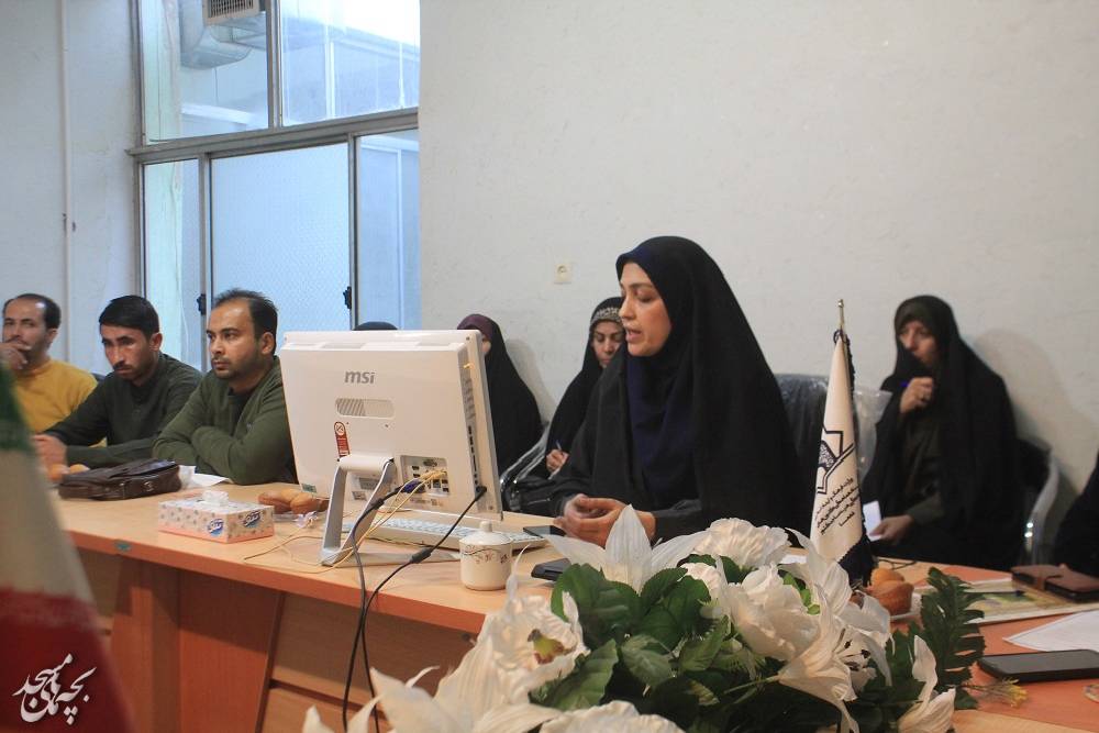 نشست هم انديشي رابطان و مديران کانون هاي فرهنگي هنري مساجد شهرستان بجنورد