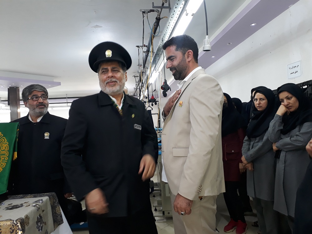 به همت خواهران کانون امام سجاد(ع) کاروان زير سايه خورشيد در جمع توليد کنندگان شيروان حاضر شد