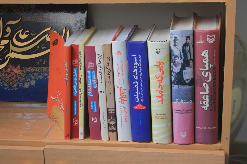 نشست مدير ستاد کانون مسجد خراسان شمالي با مدير حوزه علميه خواهران فاروج