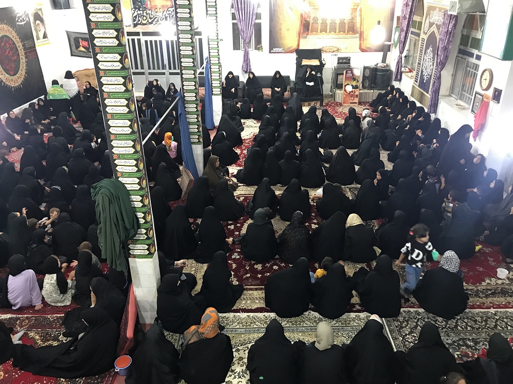 "رهروان زينبي"؛ اجتماع بزرگ بانوان در روستاي علي آباد بجنورد به حمايت از حجاب