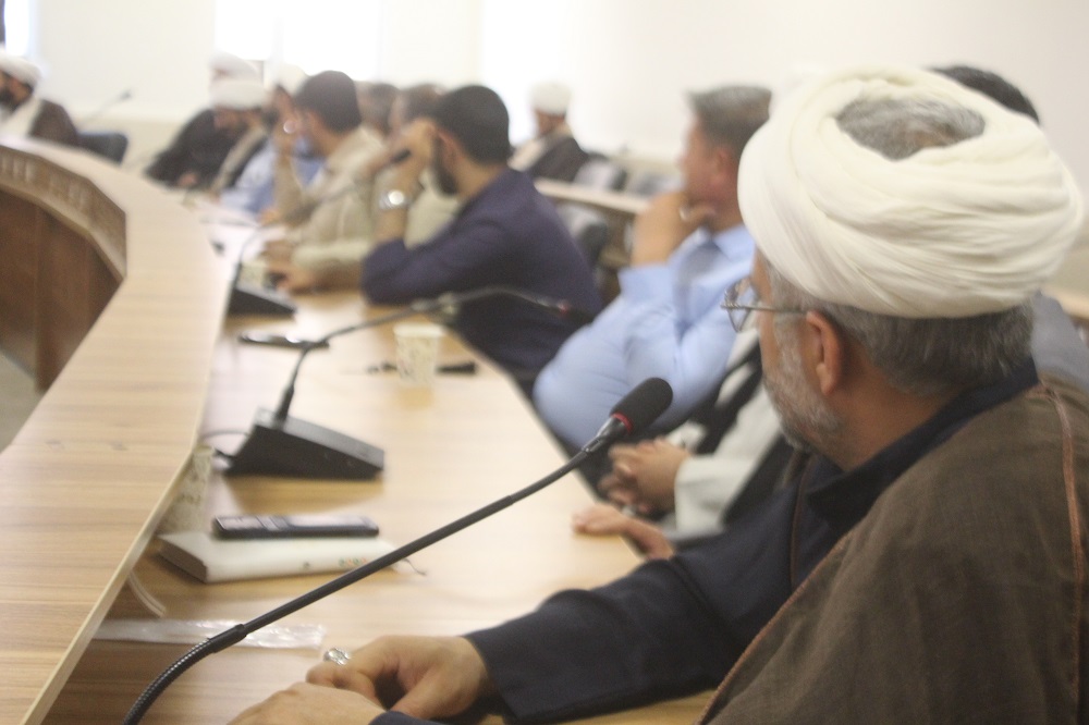 نشست مستعدين حلقه هاي گفتماني استان خراسان شمالي ويژه اهالي مسجد و فعالان فرهنگي