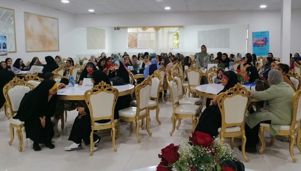 پاتوق گفتگو محور "دخترم افتخار ايران"  در اسفراين