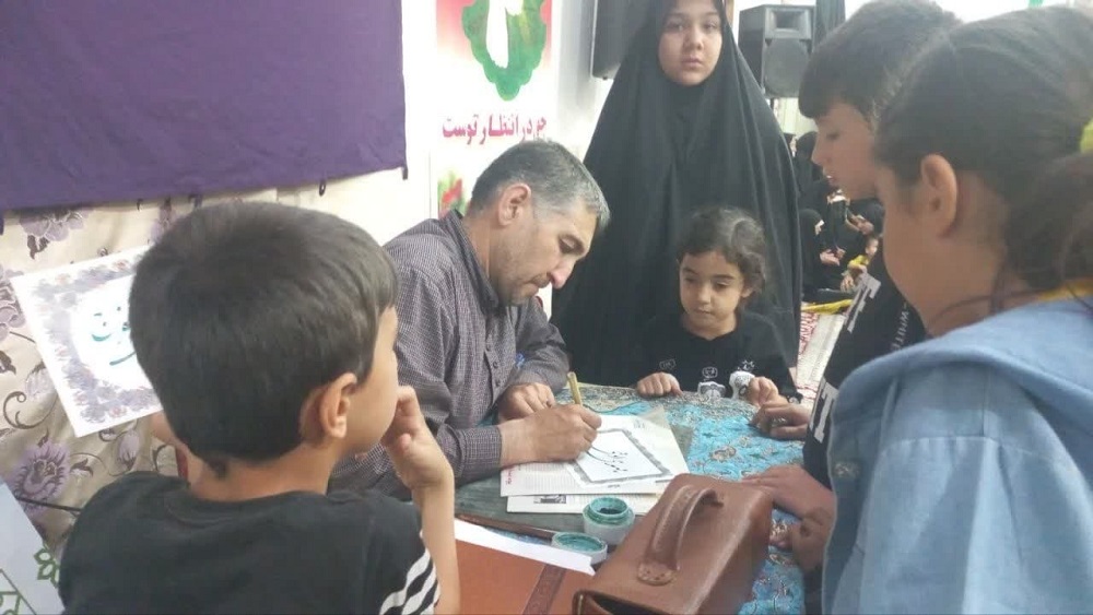 دختران نوجوانان سر بر آستان ارادت مهدي موعود(عج)گذاشتند