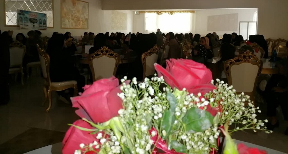 پاتوق گفتگو محور "دخترم افتخار ايران"  در اسفراين