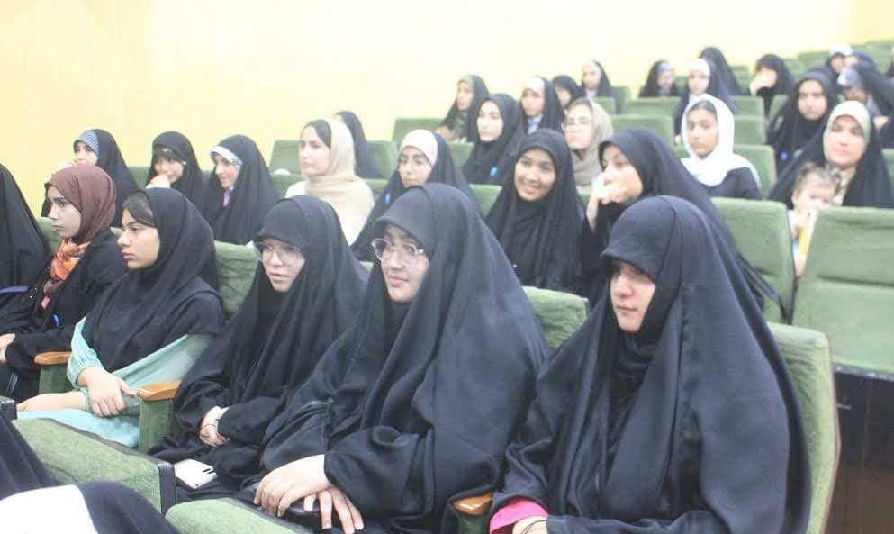 دهه هشتادي ها در قاب "بي نهايت شو" ي  امام رضايي