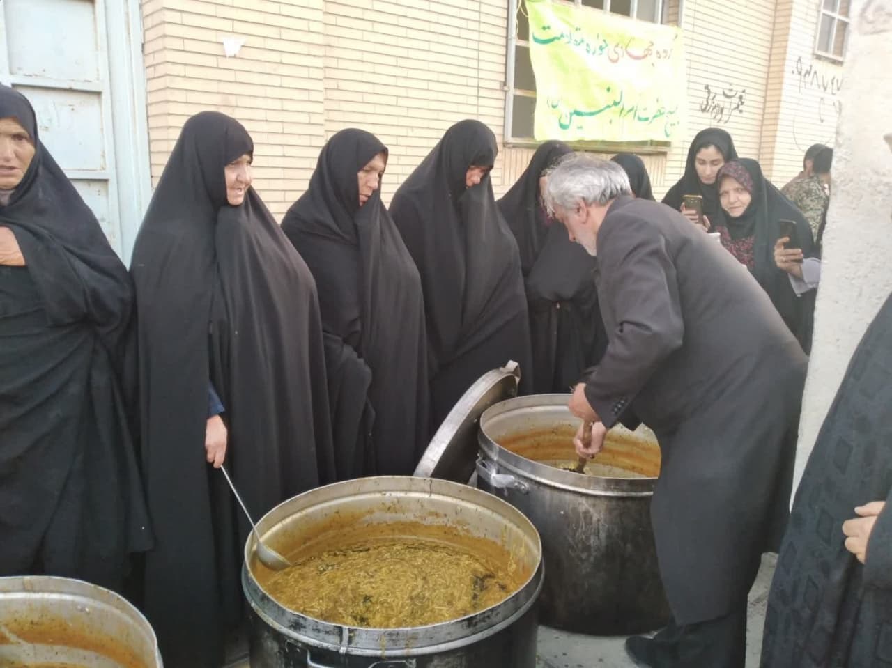جشن بزرگ "دين، نشاط و زندگي" در شهرستان بام و صفي آباد به مناسبت دهه کرامت