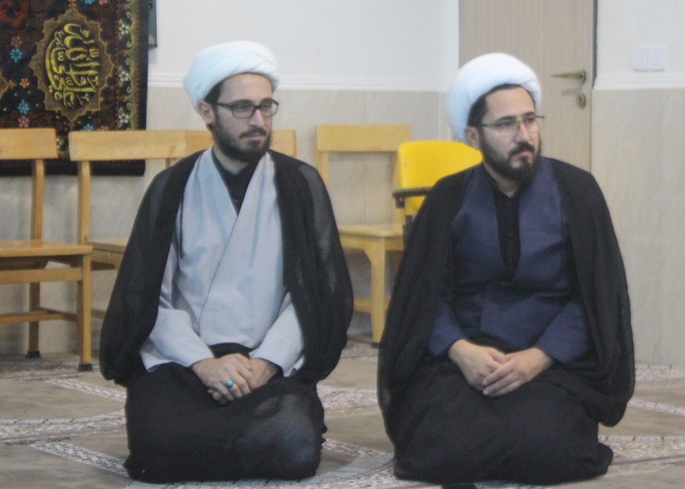 نشست مستعدين حلقه هاي گفتماني استان خراسان شمالي ويژه اهالي مسجد و فعالان فرهنگي