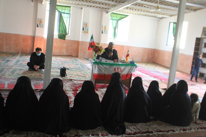 نشست هم انديشي بانوان فعال مسجدي در کانون امامت روستاي ناوه بجنورد