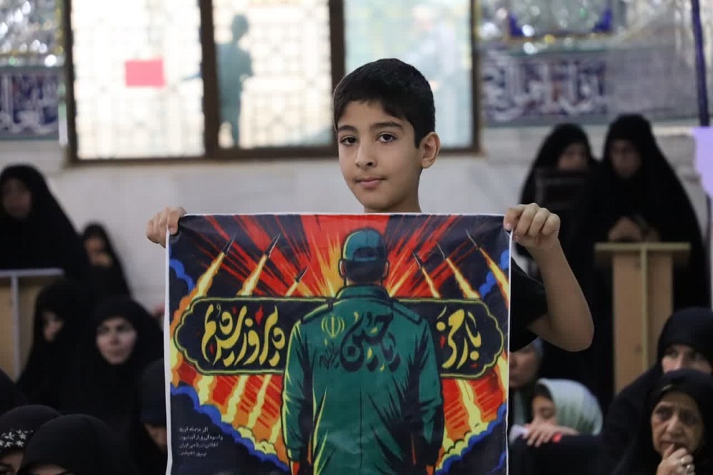 سرود مقاومت قرآن، به ياد شهداي اقتدار، راه را "به سوي فتح" گشود