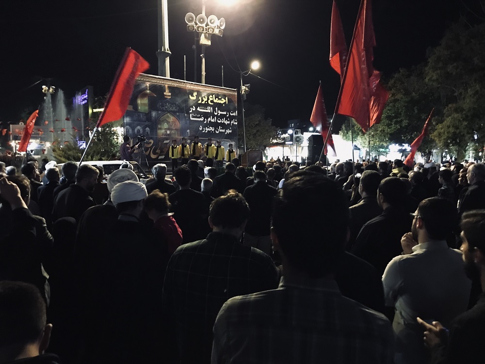 "امت رسول الله"  در بجنورد شام غريبان سلطان طوس را به سوگ نشستند