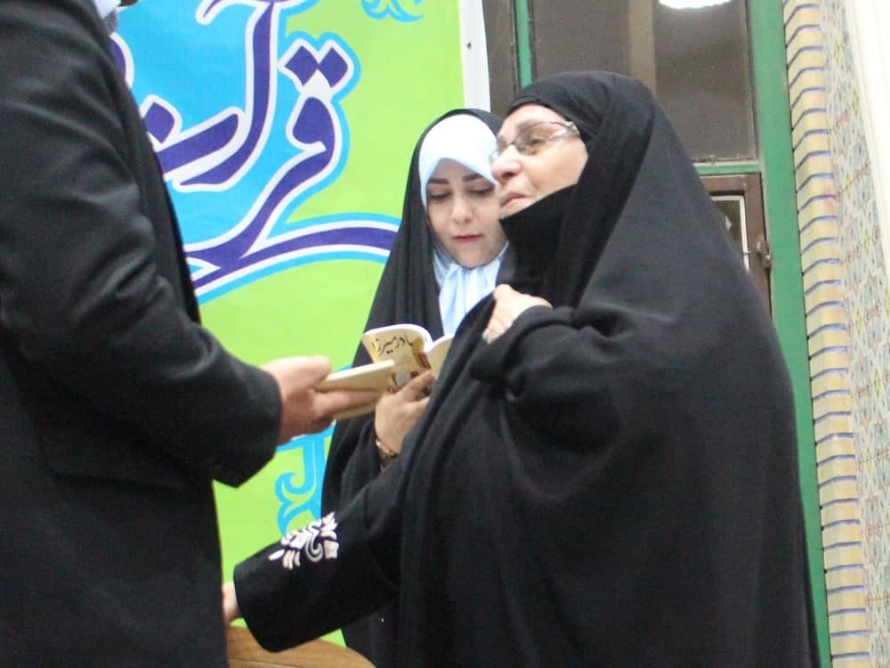 در آستانه 18 اسفند؛ تکريم مادر شهيد" ميرزا نادري" در قاب قرآني رمضان