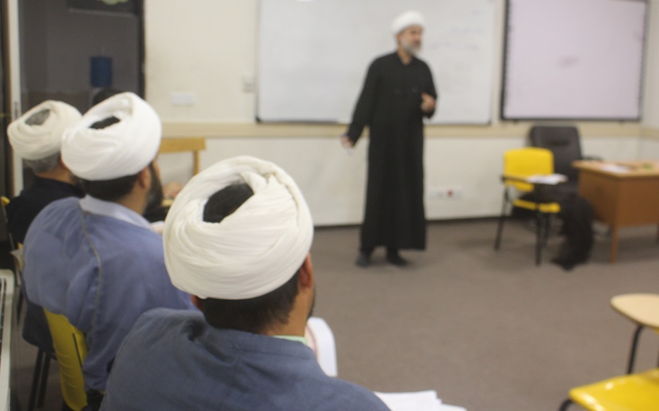 نشست مستعدين حلقه هاي گفتماني استان خراسان شمالي ويژه اهالي مسجد و فعالان فرهنگي