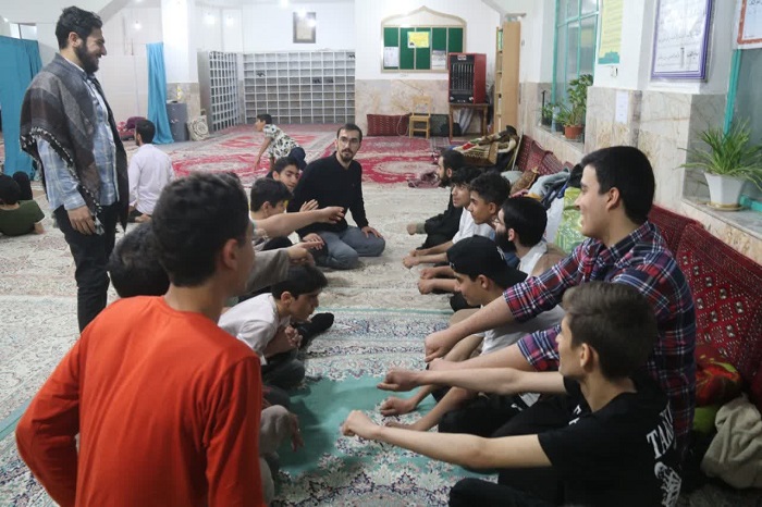 به ميزباني مسجد بقيه الله (عج) بجنورد؛  "بچه هاي آسمان "؛ پسران دانش آموز در بجنورد معتکف  شدند