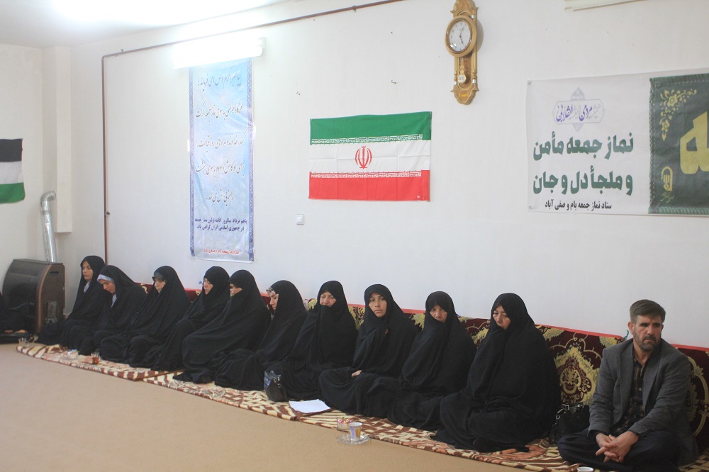 خواهران قرآني  صفي آباد به جمع همراهان کانون مسجد در  "خانه هاي نور" پيوستند