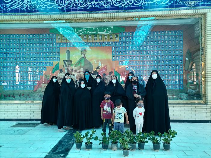 مادران شهدا، به عنوان طلايه‌داران عفاف و حجاب در اسفراين تجليل شدند