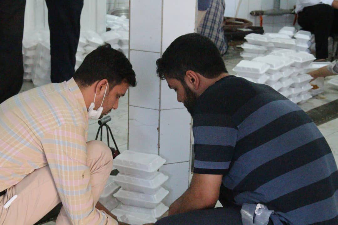 طبخ و توزيع ۷ هزار پرس غذاي گرم در عيد غدير خم