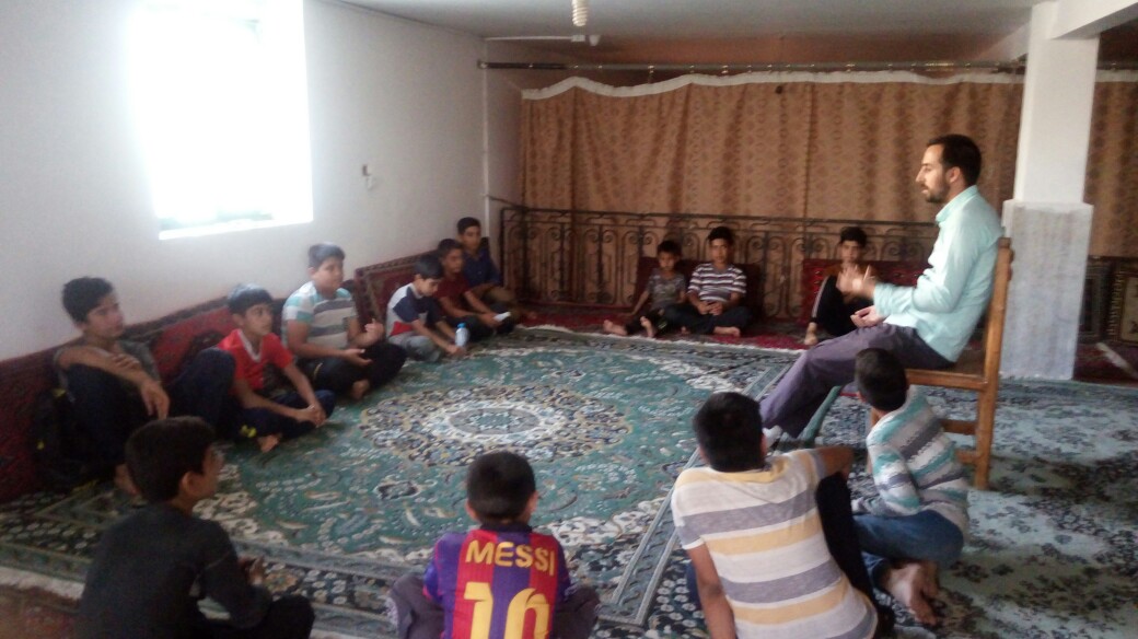 تابستاني که گذشت؛ طرح «همه قرآن را بخوانيم» ويژه نوجوانان کانون امام هادي (ع) اجرا شد