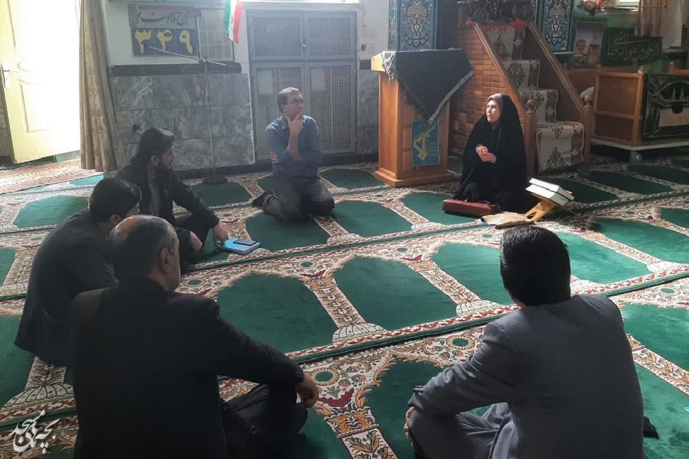 نشست فرهنگي با فعالان دو کانون مسجد شهرستان تازه تأسيس سملقان