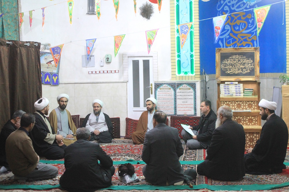 برگزاري نشست هم انديشي ارکان مسجد، براي جشن هاي پيروزي انقلاب در مساجد